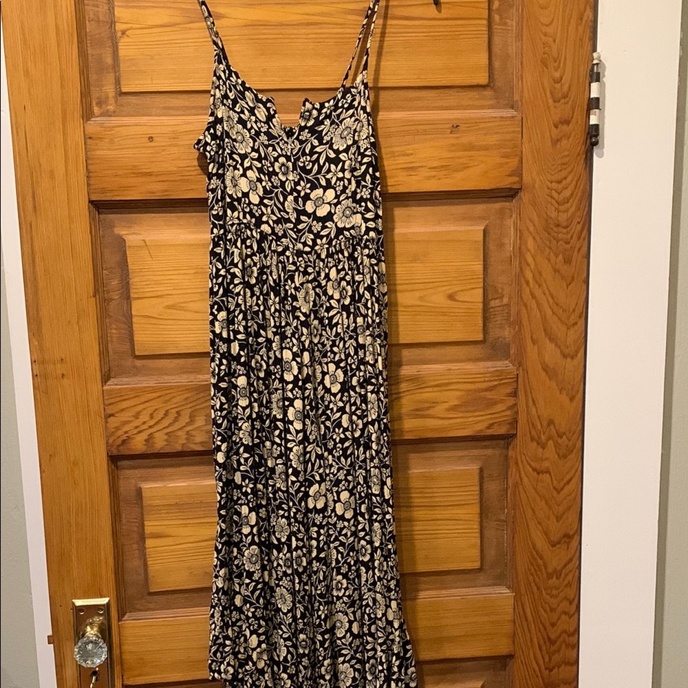 Angie Black and Tan Pleated Tiered Sundress